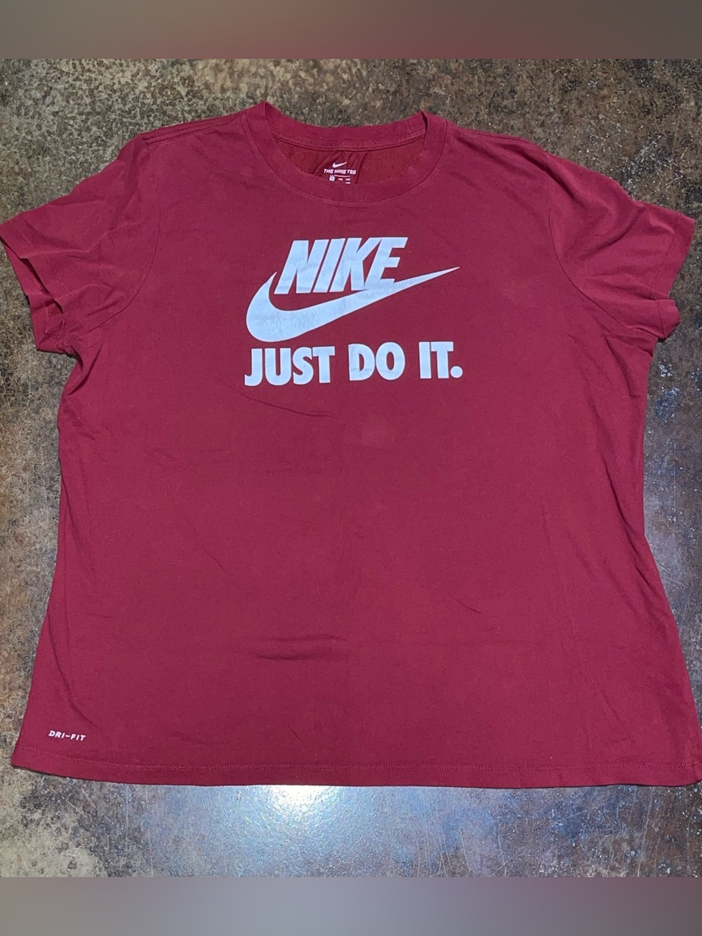 Nike Men's Burgundy Short-Sleeve 'Just Do It.' Logo Tee
